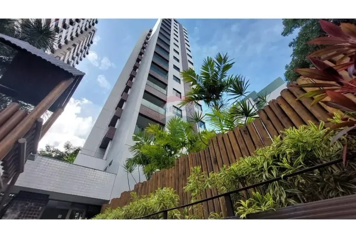 Apartamento Espinheiro 55m², 2 quartos, 2 banheiros,vista leste/nascente, varanda, academi