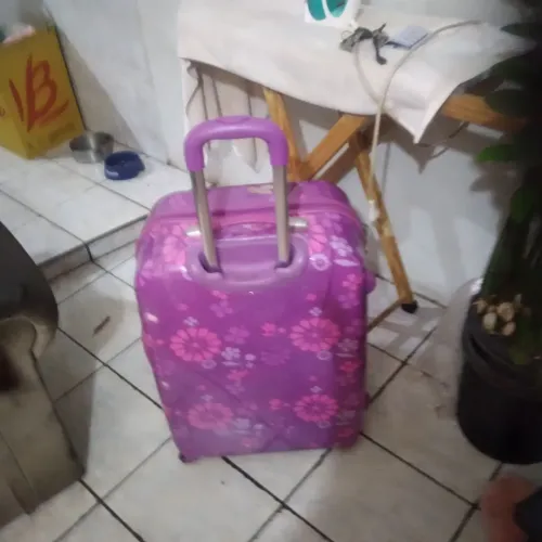 Mala de viajem plástico 