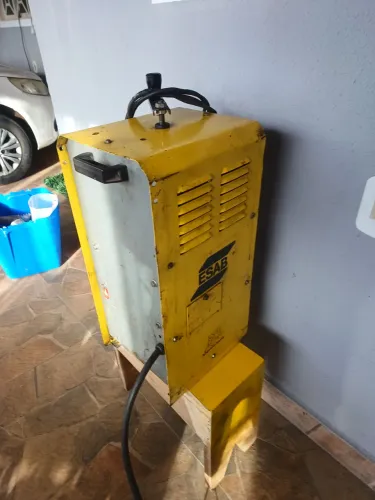 Máquina de solda esab bantan serralheiro 250A 