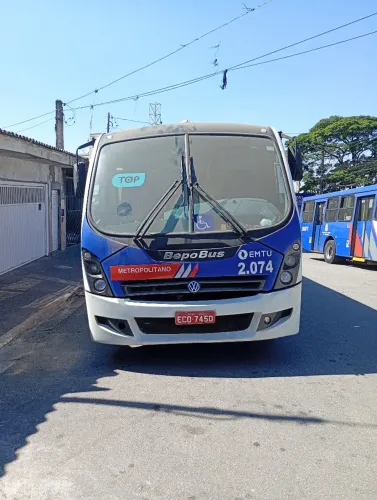 Micro-onibus 22 lugares 