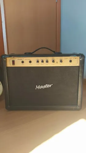 Cubo guitarra 