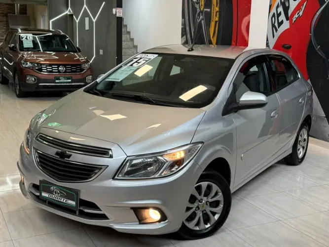 Chevrolet Onix Hatch LT 1.0 8V Flex Power Mec. 4P 2015