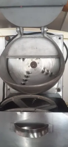 Triturador de queijo