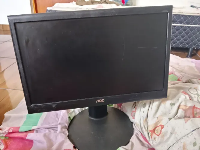 Monitor AOC LED 18,5? + Cabo HDMI e Mouse