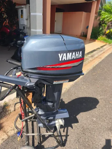 Motor de Popa 25HP Partida Elétrica 2011 Yamaha 