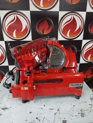 Cortador de frios manual Filizola junior lâmina 25 cm cor vermelho reformando