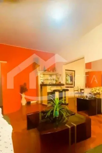MARAVILHOSO APARTAMENTO COM OTIMA LOCALIZAÇÃO!