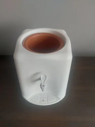 Suporte com filtro de barro