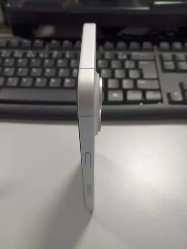 iPhone 16 (256GB)