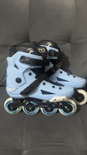 Patins semi profissional 800 reais