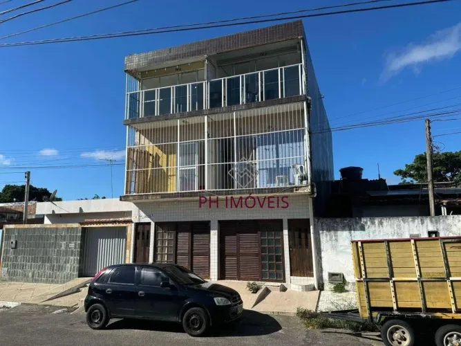 Oportunidade de investimento: Prédio com 8 apartamentos no Conjunto João Sampaio - 175m²