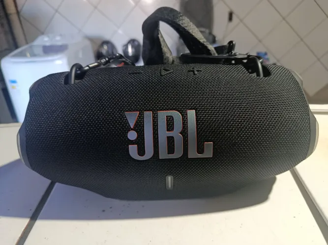 JBL xtreme 4 seminova