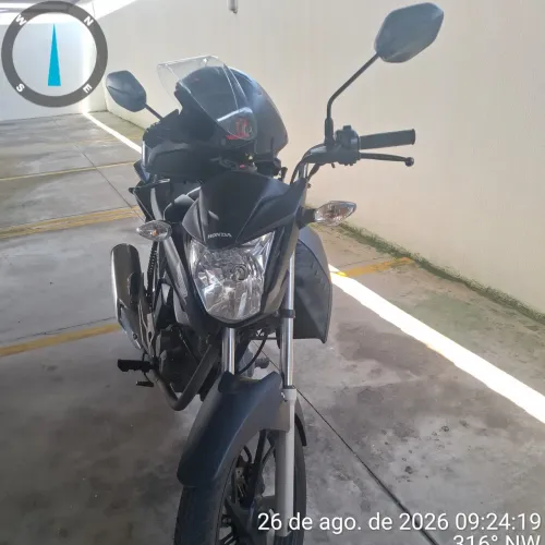 Vendo moto toda consevada