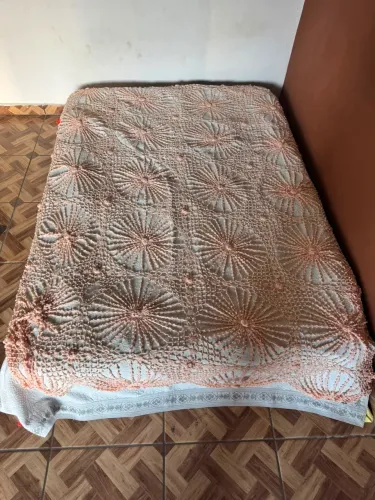 Colcha de cama de crochê 