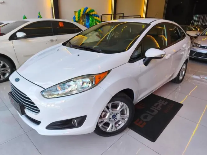Ford Fiesta Sedan SE 1.6 16V Flex 4P 2015