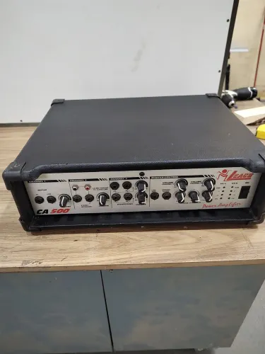 Mesa de som amplificada ca500