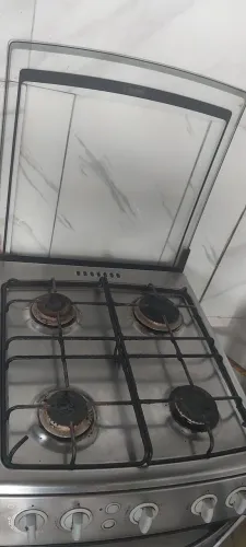 Vendo fogão no barreiro 200 reais