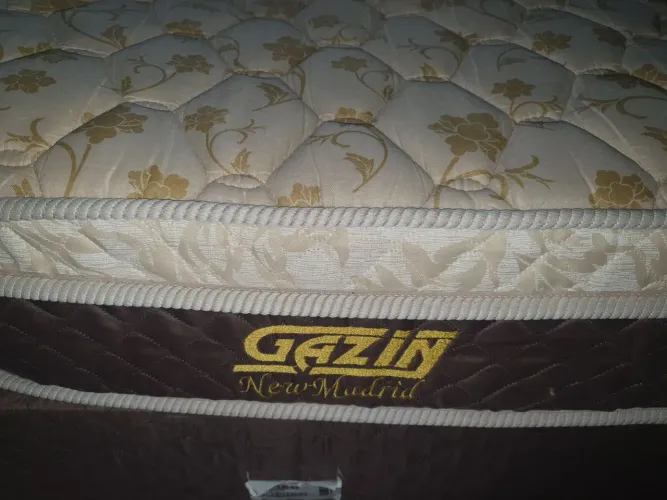 CAMA BOX SOLTEIRO MOLAS GAZIN (NOVA É R1100) - R 150 PRA SAIR HOJE