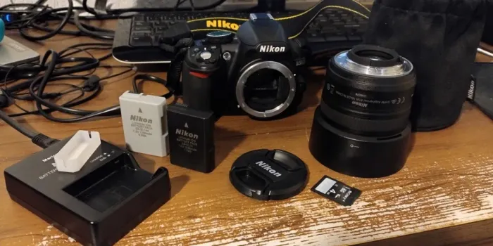 Objetiva Nikon 50mm AF-S f1.8 G e Câmera Nikon D3100