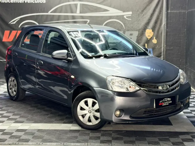 Toyota Etios X 1.3 Flex 16V 5P Mec. 2015