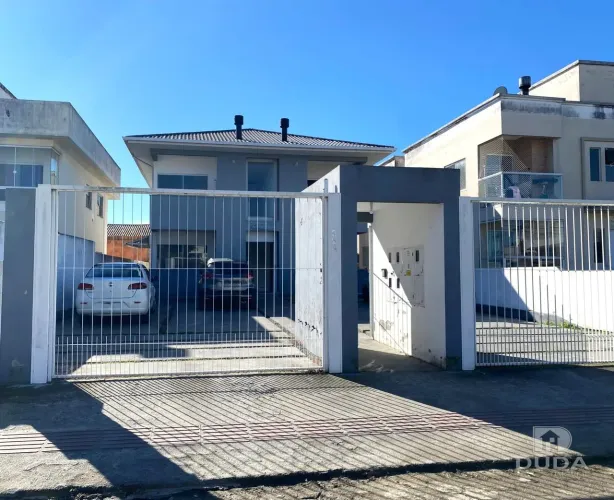 Apartamento 2 quartos com suíte na Barra do Aririú