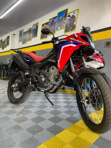 Honda Sahara 300 Rally ABS Flex 2025