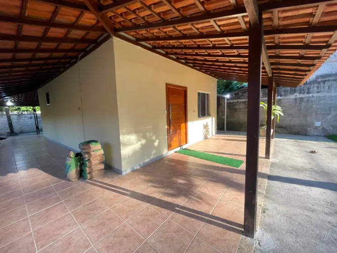 Alugo Casa em Ponta da Fruta toda mobiliada. (Perto da Praia)