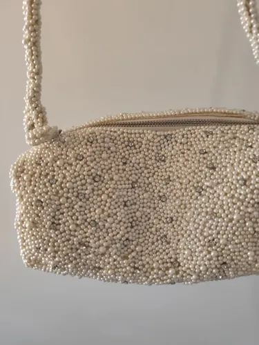 Bolsa Zara de miçangas feita a mão nova