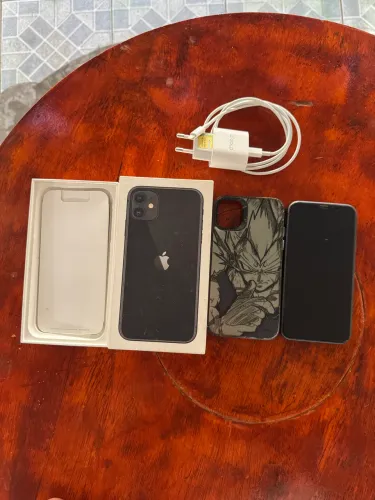 iPhone 11. 128 GB