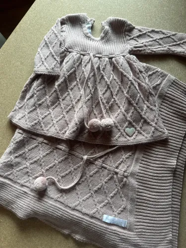 2 kits saída maternidade de tricô (manta + roupinha) Menina RN