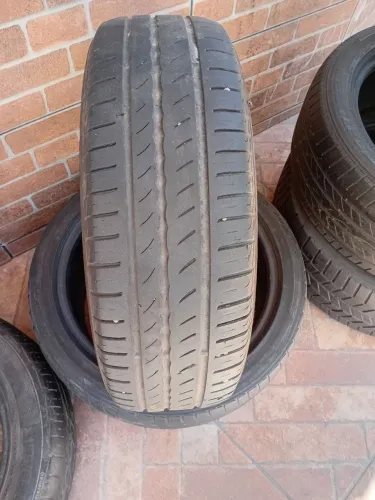 1 pneu muito novo pirelli 185/60/15. R$ 210