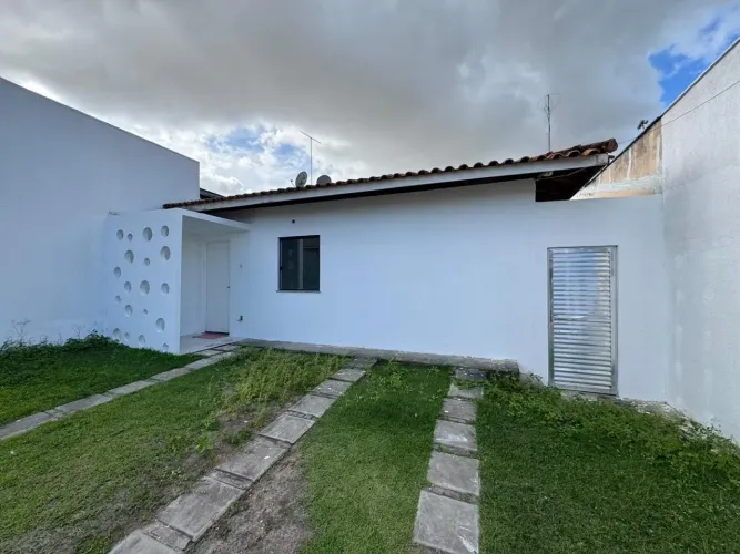Alugo casa com mobília no Condomínio Parque das Cores