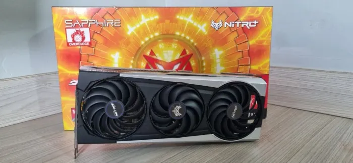 Placa de Vídeo AMD Radeon RX 6700 XT 12GB Sapphire Nitro+ | Completa na Caixa