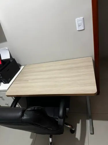 Mesa e cadeira de estudos