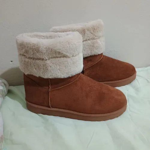 bota carmuça peluciada tamanho 40