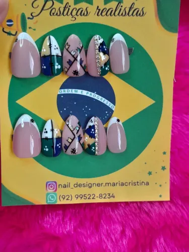 Postiça Realista