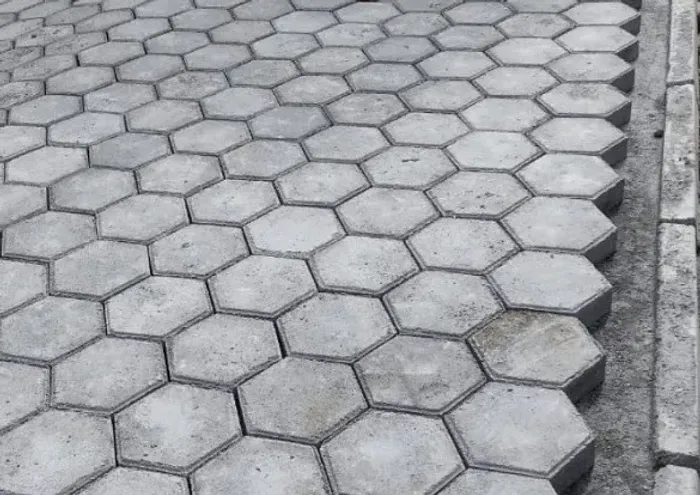 Piso Sextavado - Fornecimento e Obra (Engenheiro Civil)