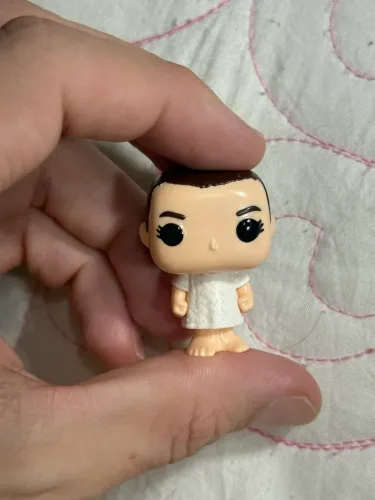 Mini Funko Eleven Stranger Things Kinder Joy