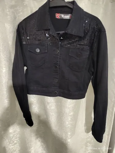 Jaqueta jeans preta da marca Razon Tam M