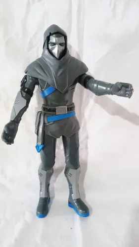 Boneco Fusion Fortnite semi novo