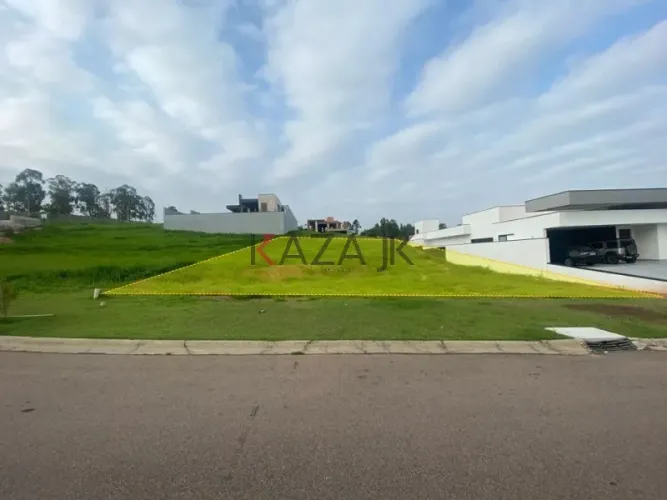 Terreno em Condomínio de Alto Padrão à Venda em Jundiaí-SP, Bairro Medeiros 800m² de Área