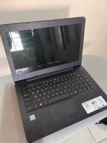 Notebook Asus Z450U i5-7200U