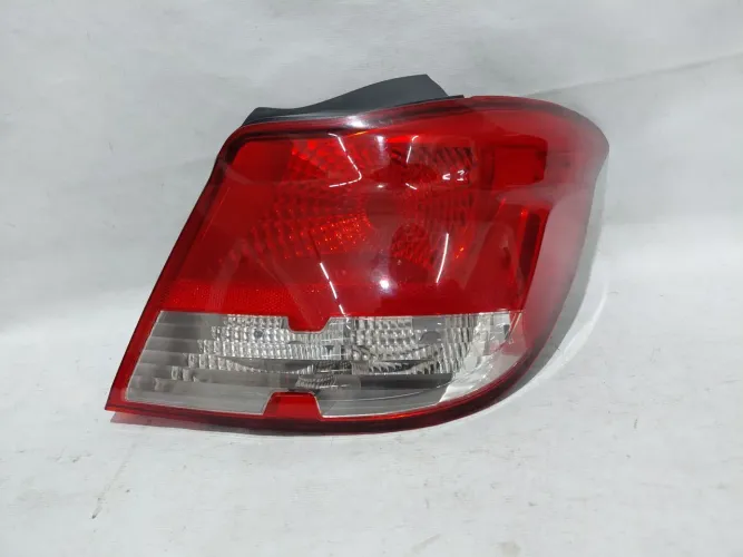 Lanterna traseira Onix direita 2013/ 2016 Original 