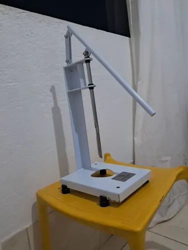 Furador de coco