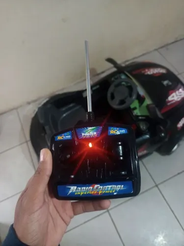 Vendo carrinho elétrico infantil  troco por TV 