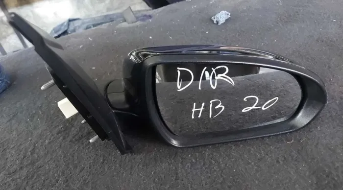 Retrovisor Hyundai hb20 2023 com seta 