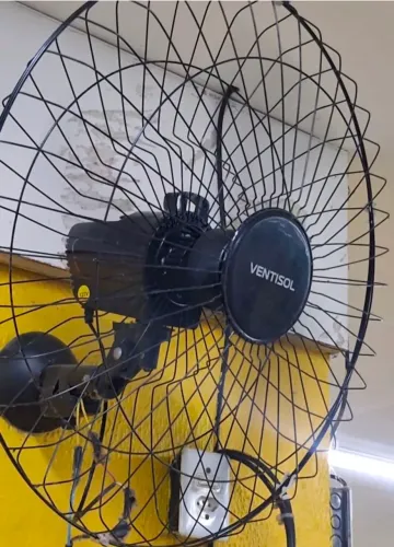 Ventilador de Parede Ventisol 60cm Preto Bivolt