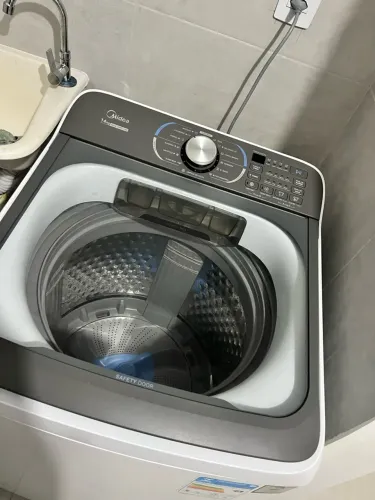 Máquina Midea