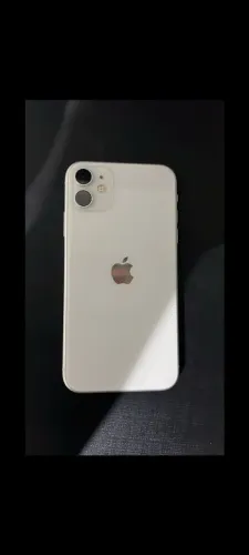 Vendo ou troco iPhone 11, tanto para retirada de peças, quanto para uso, funcionando tudo!