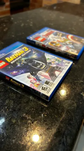 Lego Batman 3 + Lego Avengers PS Vita